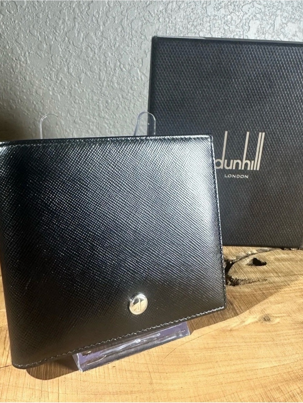 Dunhill London Black Saffiano Leather 8CC Bifold Wallet Logo Medallion w/ Box
